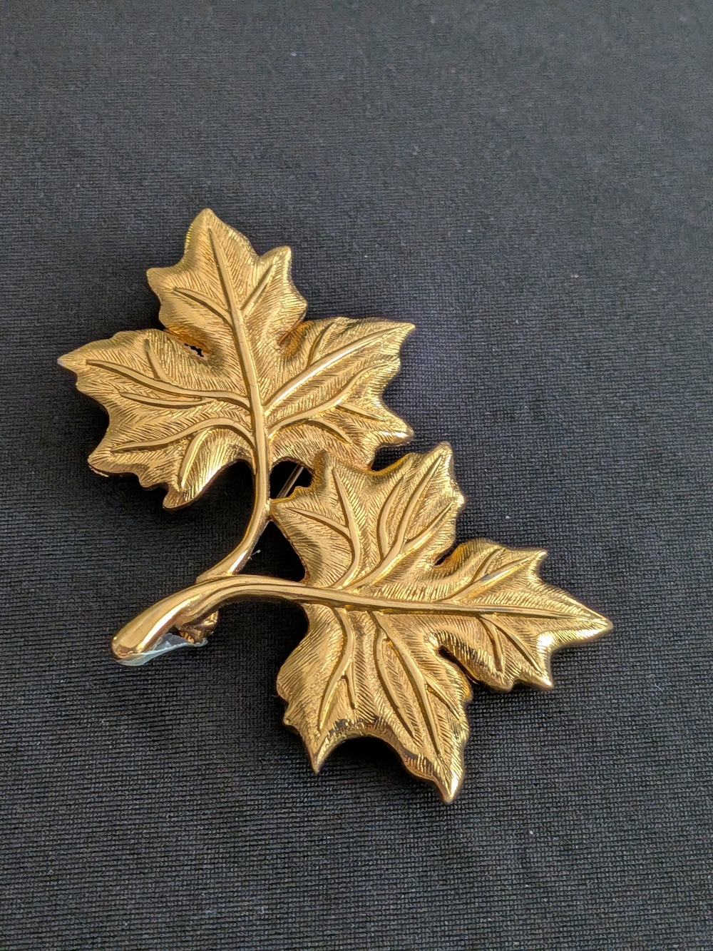 Vintage Gold Leaf Brooch - Double Maple Leaf Pin Brooch